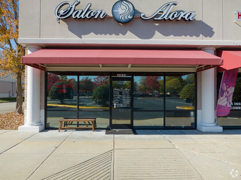 More Photos Of 1000 Carmia Way, Richmond Unknown For Lease