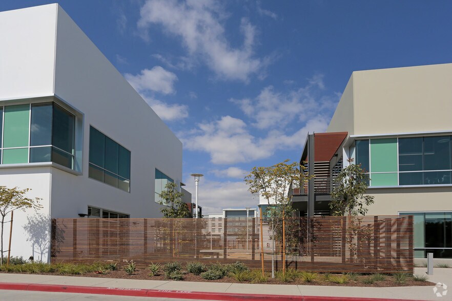 More Photos Of 3738 Bayer Ave, Long Beach Office For Sale
