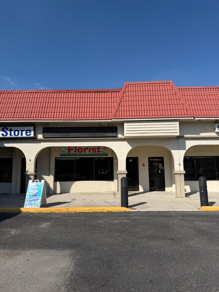 More Photos Of 1404 Del Prado Blvd S, Cape Coral Storefront Retail Office For Lease