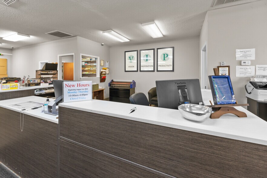 More Photos Of 421 US Highway 80 W, Garden City Freestanding For Lease