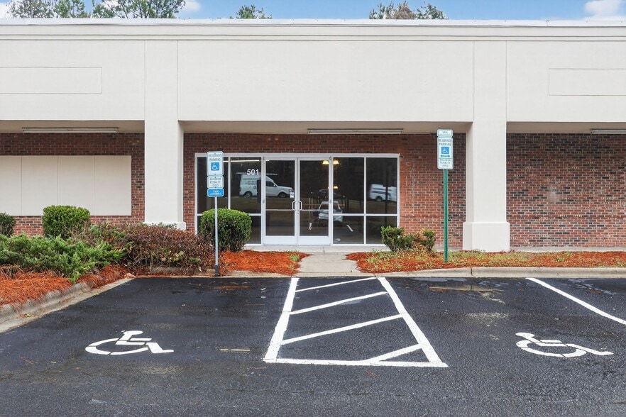 More Photos Of 495 Warren C Coleman Blvd, Concord Storefront For Lease