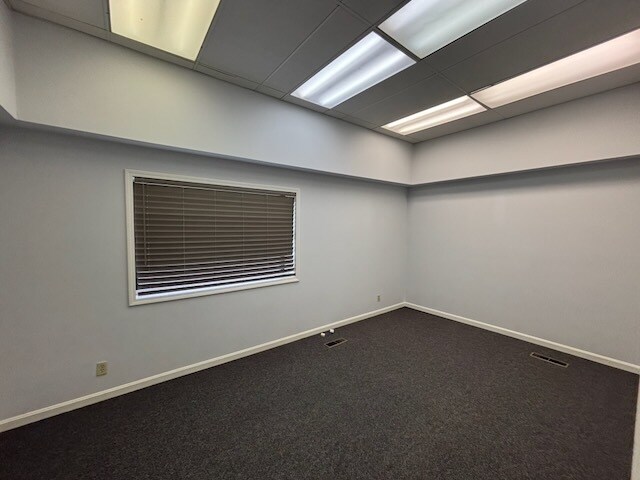 More Photos Of 309 Main St, Mount Vernon Office For Lease