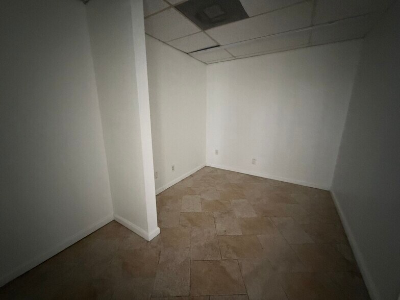 More Photos Of 2601 Lexington St, Kenner Warehouse For Sale