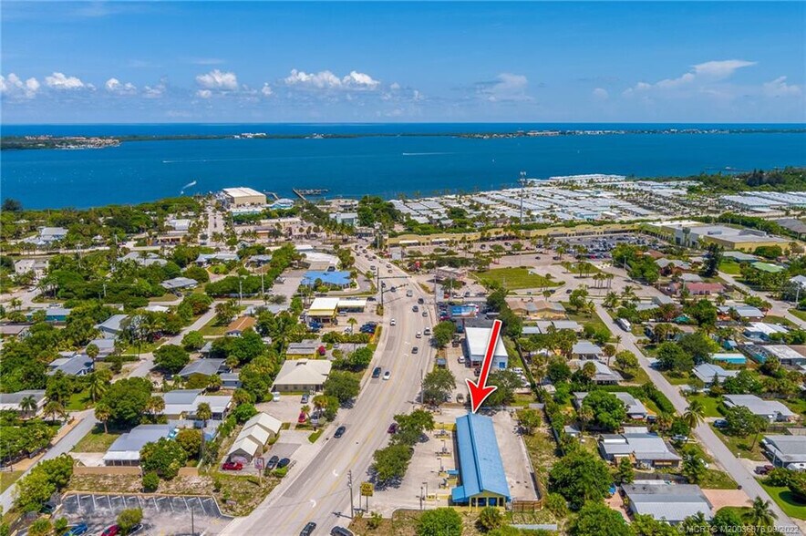 More Photos Of 1630 NE Jensen Beach Blvd, Jensen Beach Carwash For Sale