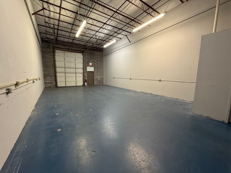 More Photos Of 11834 Capital Way, Louisville Warehouse For Lease