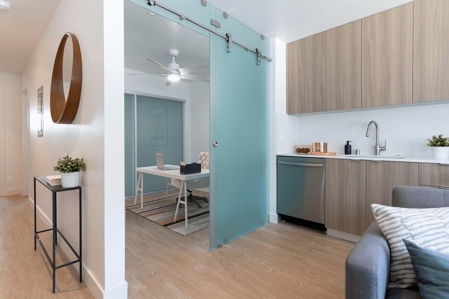 More Photos Of 1433-1437 Euclid St, Santa Monica Apartments For Sale