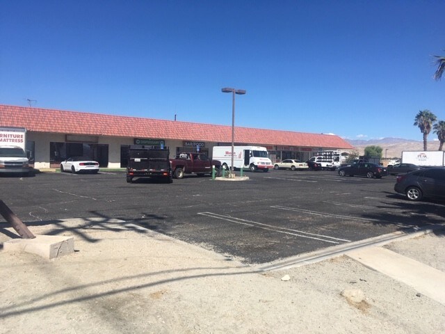 More Photos Of 3700 E Vista Chino, Palm Springs Freestanding For Lease