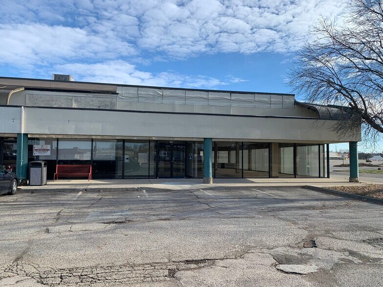More Photos Of 5537-5597 Salem Ave, Dayton Unknown For Lease