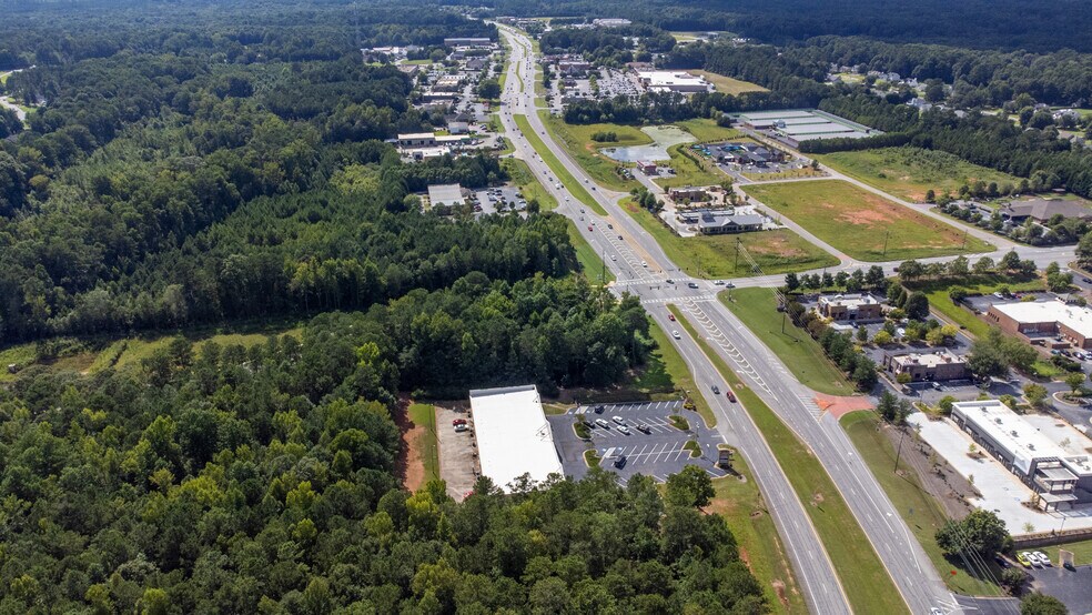 More Photos Of 3441 Highway 34 E, Newnan Unknown For Lease