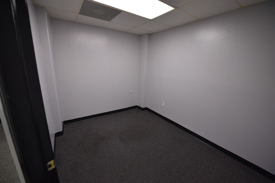 More Photos Of 1200 N Central Ave, Kissimmee Office For Lease