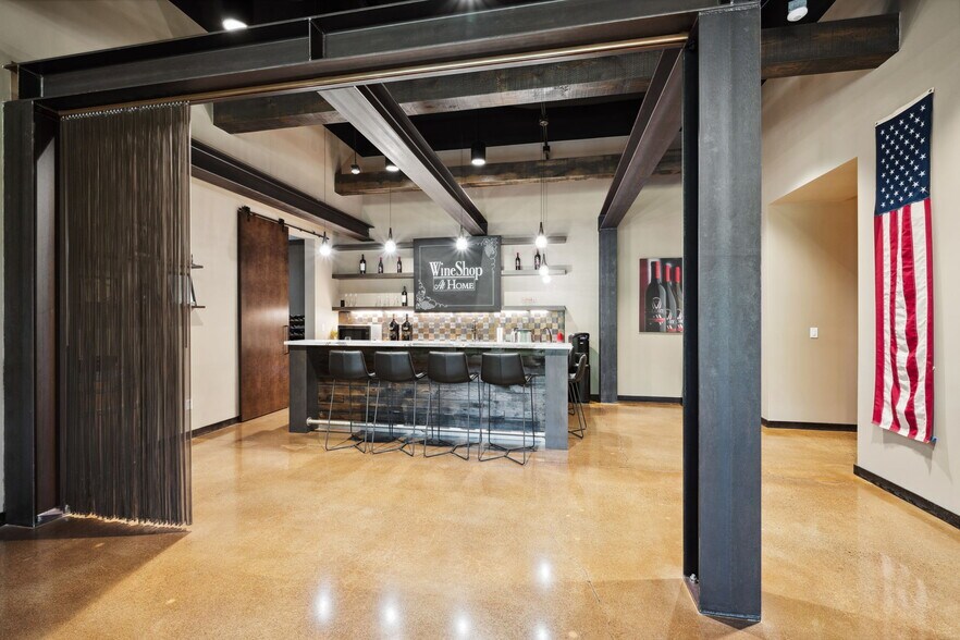 More Photos Of 560-562 Technology Way, Napa Warehouse For Lease