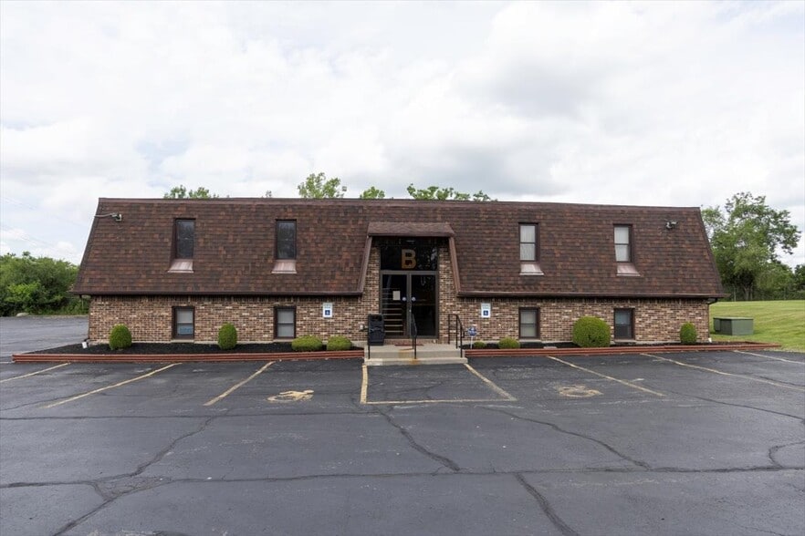 More Photos Of 932 French Rd, Cheektowaga Office For Sale