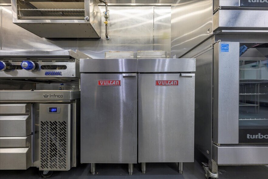 More Photos Of 185 N Lena St, Ridgway General Retail For Lease