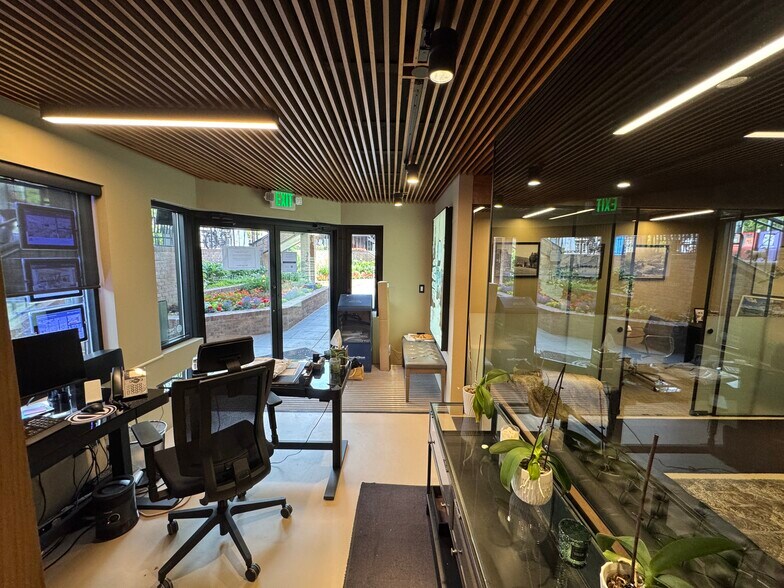 More Photos Of 520 E Durant Ave, Aspen General Retail For Lease