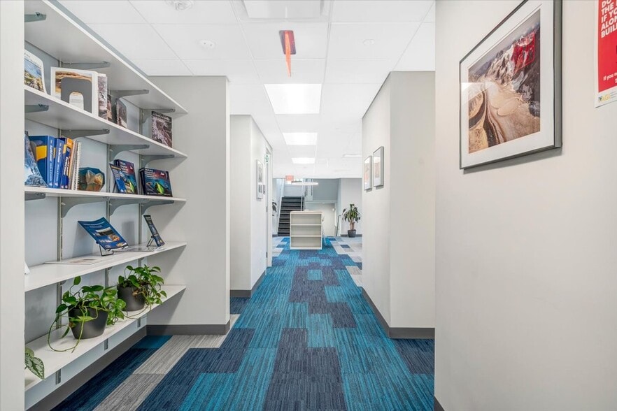 More Photos Of 4220 King St, Alexandria Office For Sale