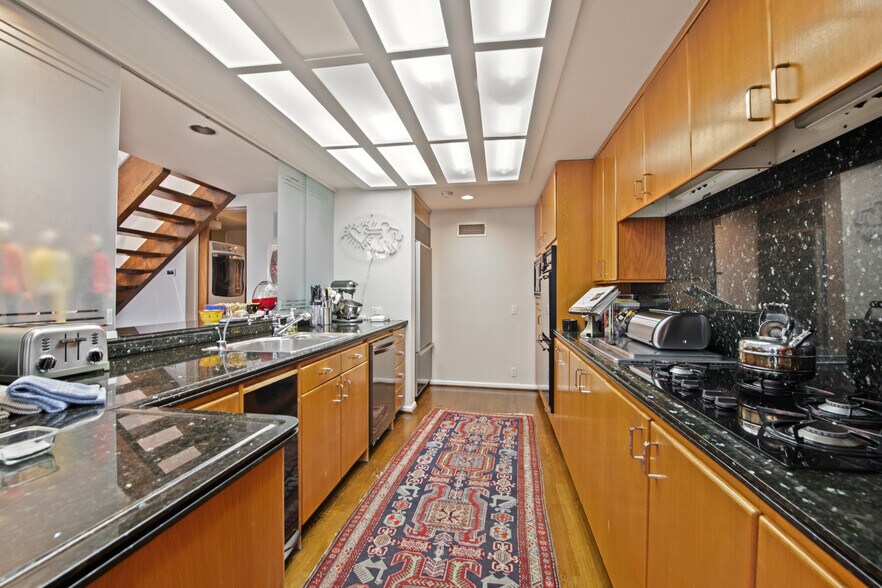 More Photos Of 1360 S Beverly Glen Blvd, Los Angeles Apartments For Sale