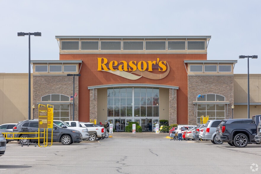 More Photos Of 11550 N 135th East Ave, Owasso Storefront For Sale