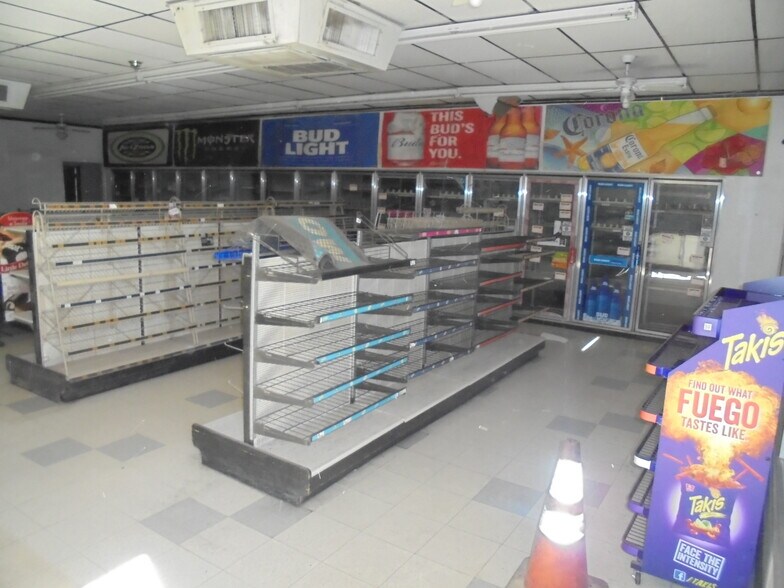 More Photos Of 945 E Hobsonway, Blythe Auto Dealership For Sale