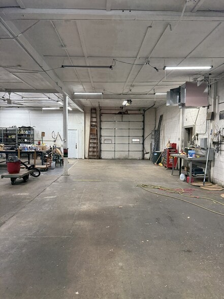 More Photos Of 300 N Westwood Dr, Toledo Manufacturing For Sale