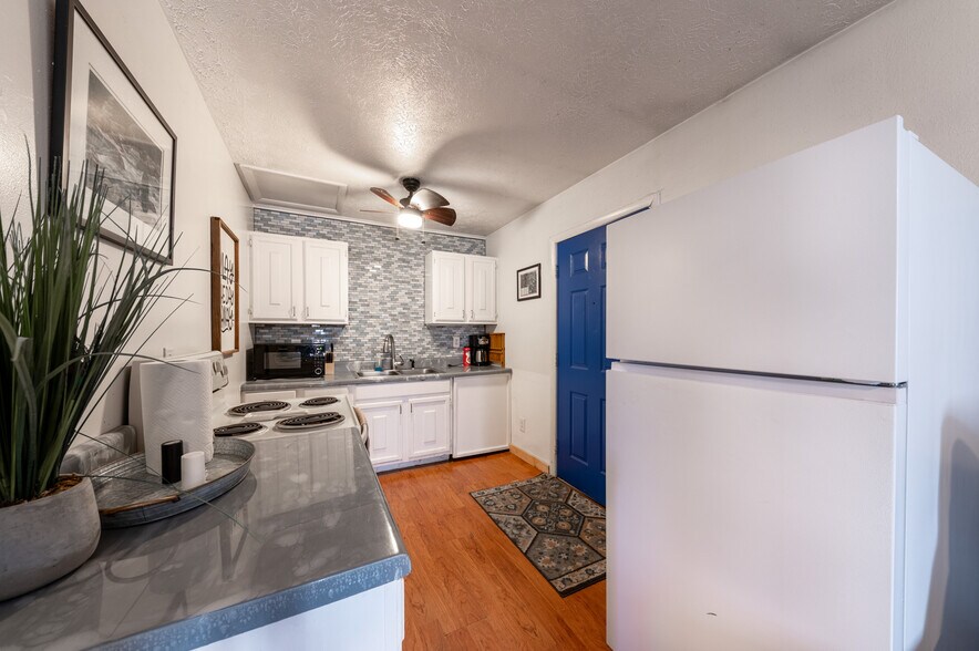 More Photos Of 309 Keller Ave, Fayetteville Storefront Retail Office For Sale