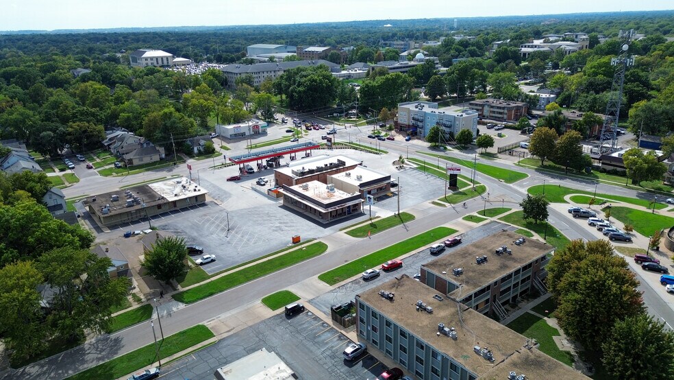 More Photos Of , Topeka General Retail For Sale