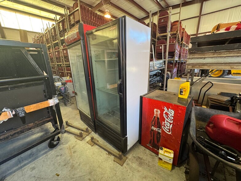 More Photos Of 10408 State Highway 64 E, Tyler Theater Concert Hall For Sale