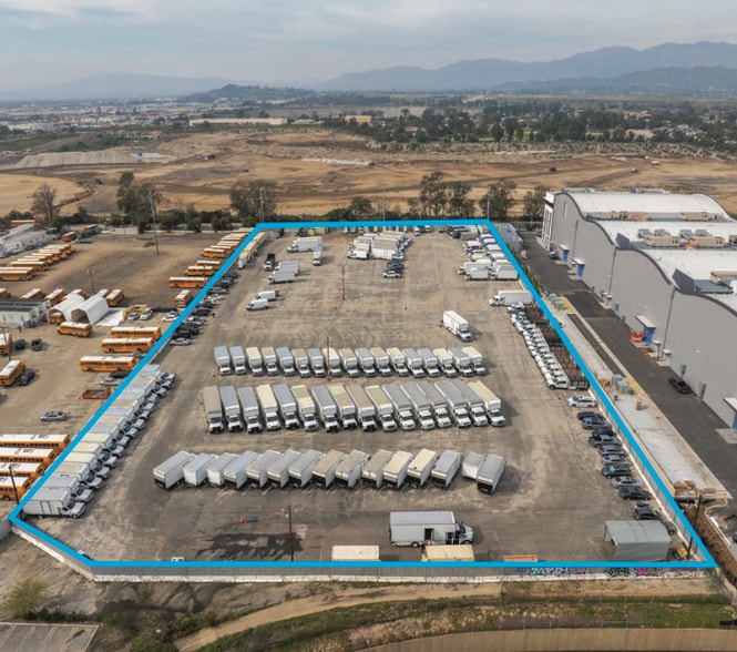 More Photos Of 11120 W Peoria St, Sun Valley Land For Lease