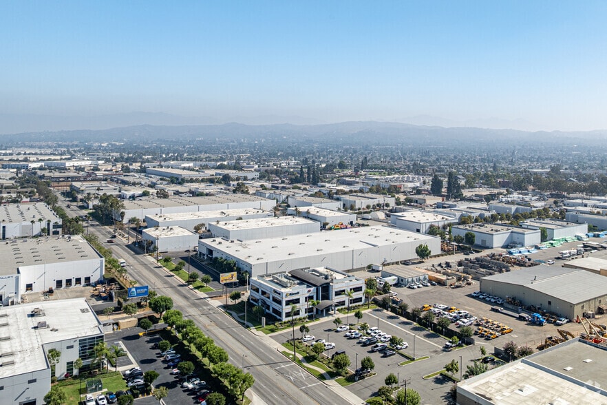 More Photos Of 10704 Shoemaker Ave, Santa Fe Springs Office For Sale