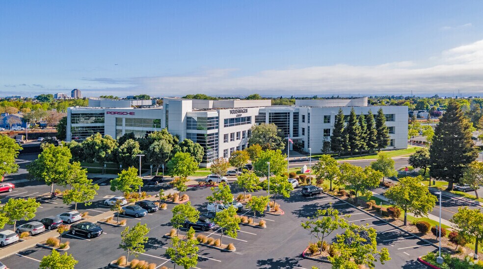 More Photos Of 600 Clipper Dr, Belmont Office For Lease