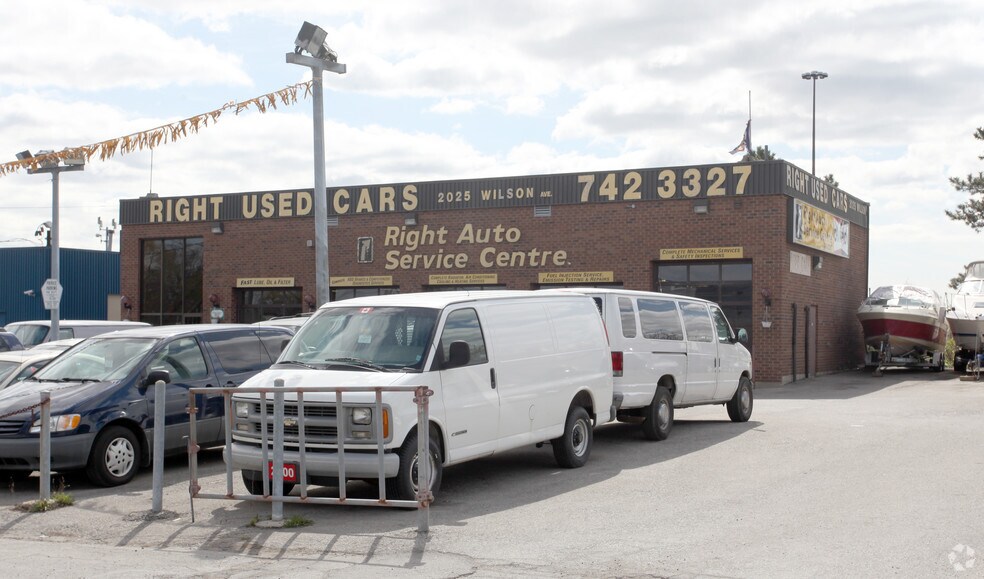 More Photos Of 2025 Wilson Ave, Toronto Auto Repair For Sale