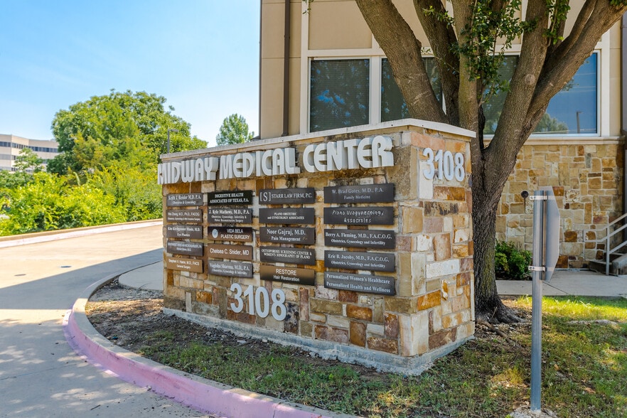 More Photos Of 3108 Midway Rd, Plano Medical For Sale