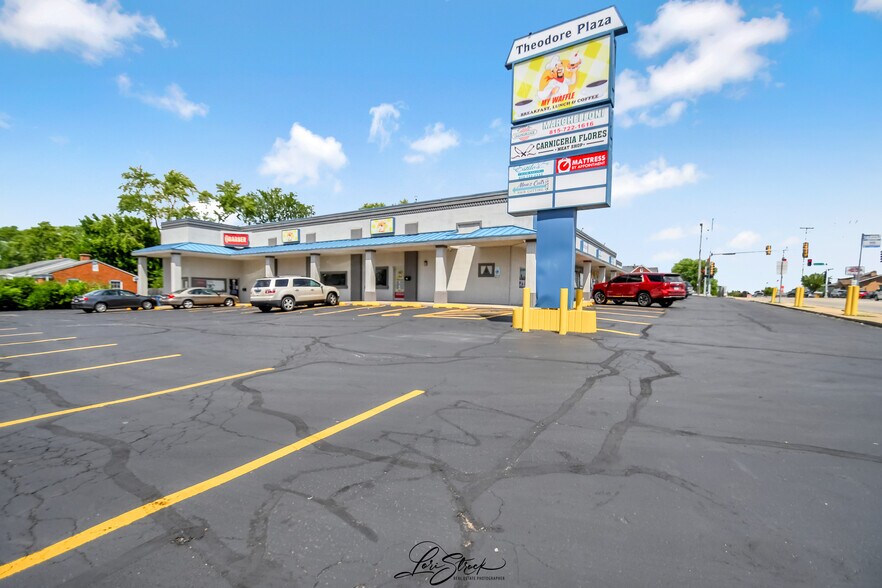Primary Photo Of 800 Theodore, Crest Hill Convenience Store For Sale