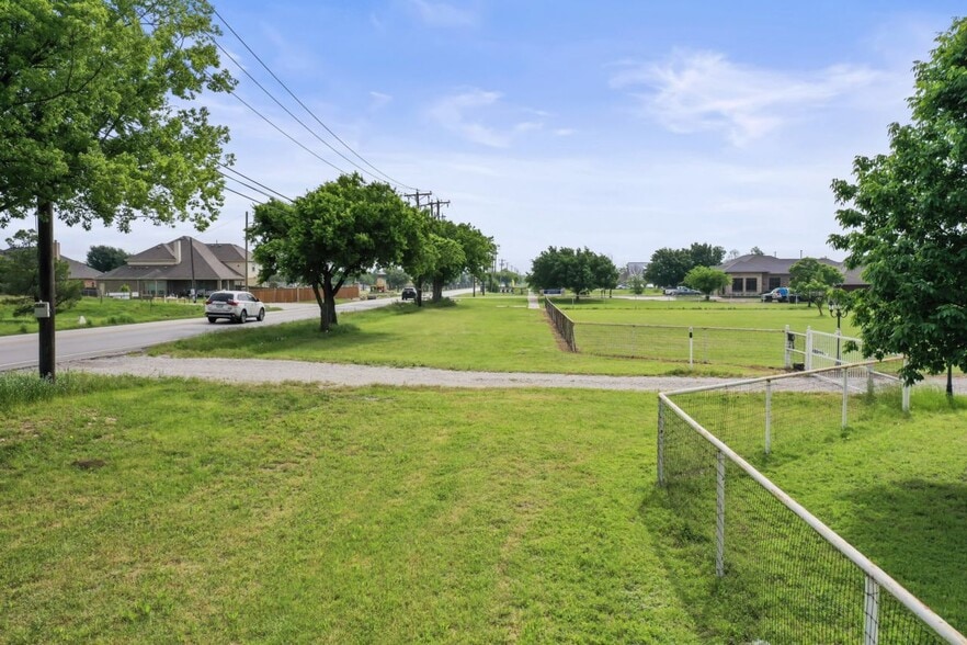More Photos Of 1425 Avondale Haslet Rd, Haslet Land For Sale