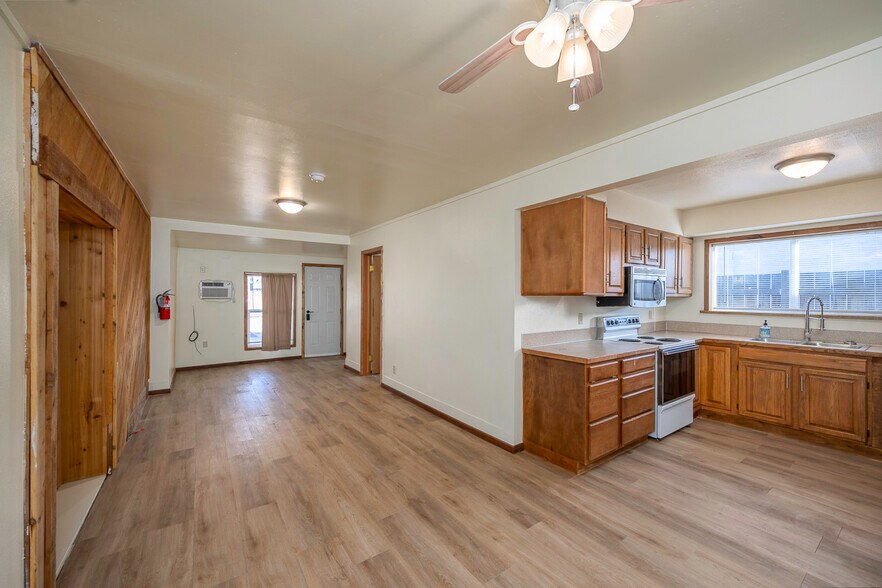 More Photos Of 315 Main Ave E, Soap Lake General Retail For Sale