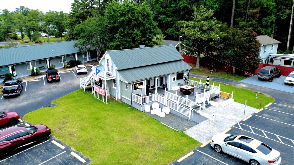 More Photos Of 5211 Main St, Shallotte General Retail For Sale