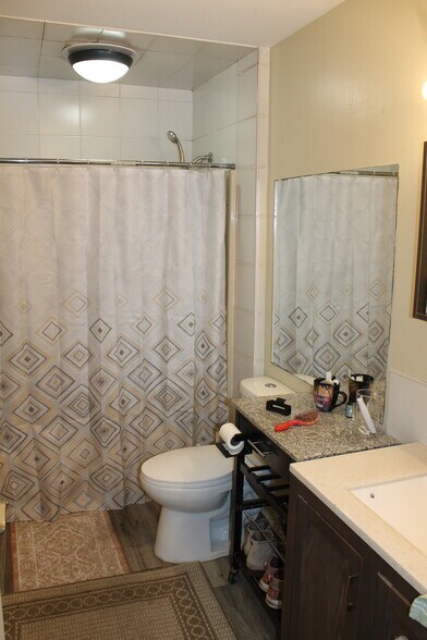 More Photos Of 154 E Railroad, Leland General Retail For Sale
