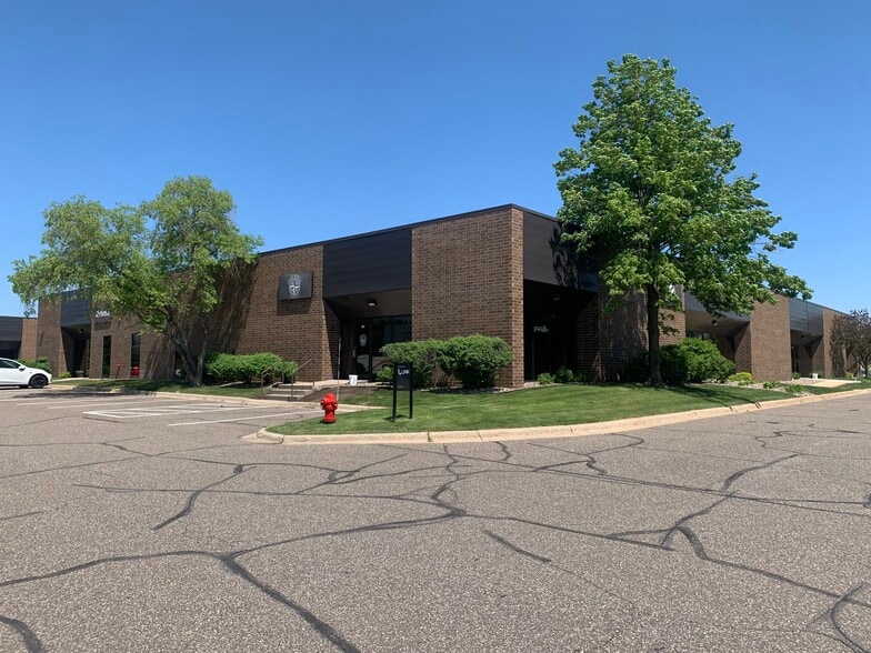 Primary Photo Of 1285 Corporate Center Dr, Eagan Research And Development For Lease