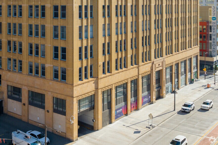 More Photos Of 401 N Broad St, Philadelphia Industrial For Lease