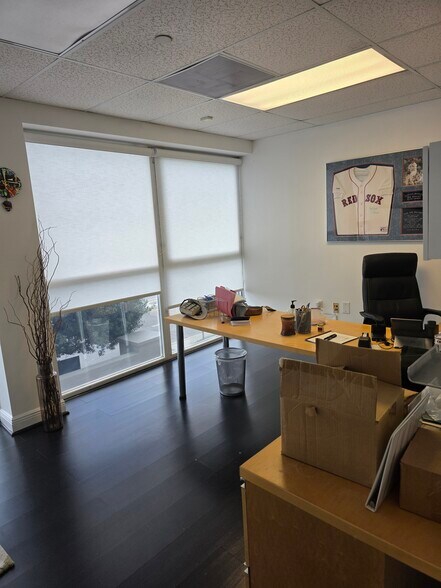 More Photos Of 1400 NW 107th Ave, Miami Medical For Lease