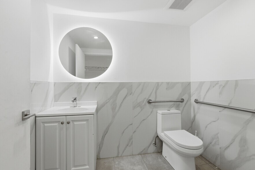 More Photos Of 319 Broadway, Brooklyn Apartments For Lease