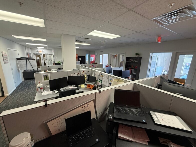 More Photos Of 642 Newtown Yardley Rd, Newtown Office For Lease