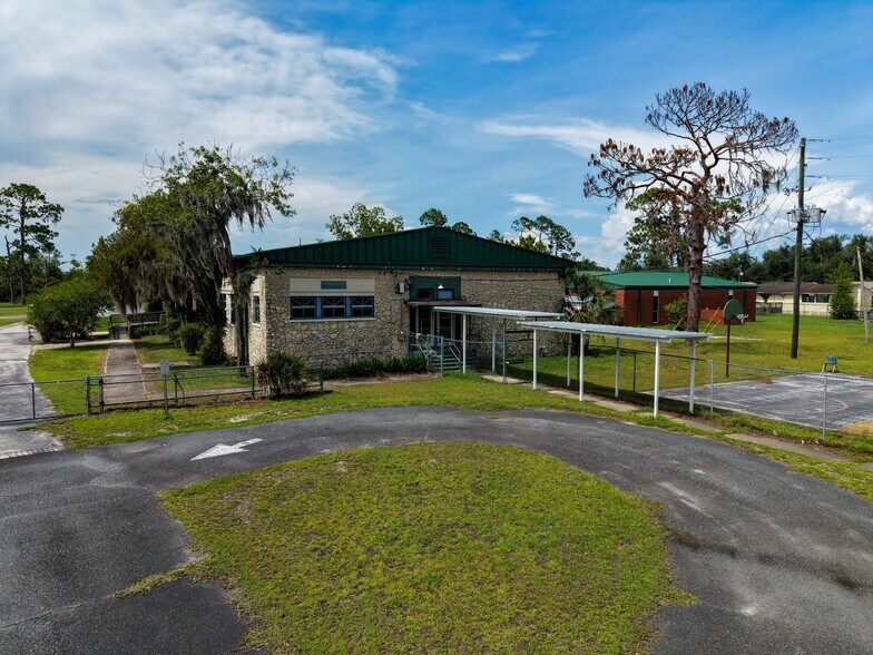 More Photos Of 502 N Center St, Perry Schools For Sale