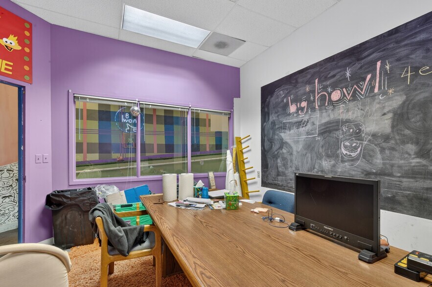 More Photos Of 1118 E Columbia Ave, Philadelphia Office For Lease