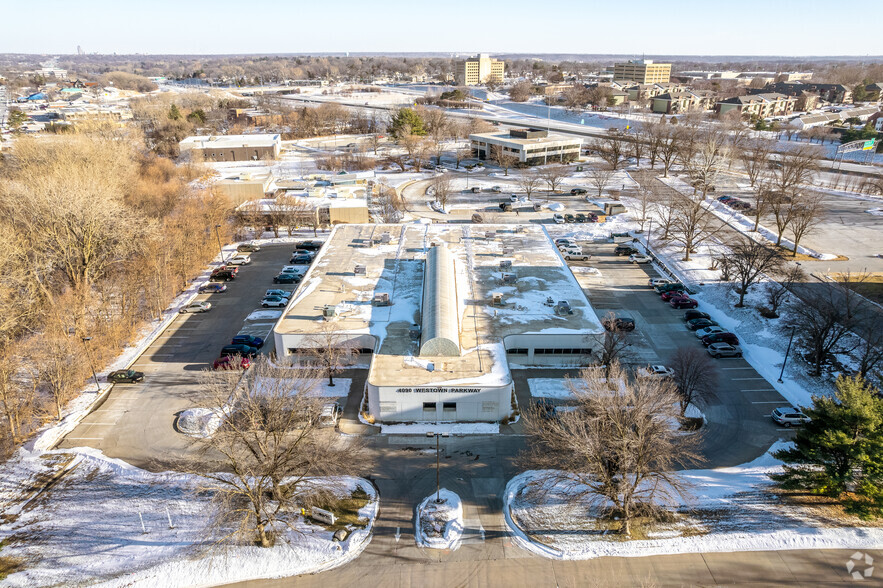 More Photos Of 4090 Westown Pky, West Des Moines Office For Sale