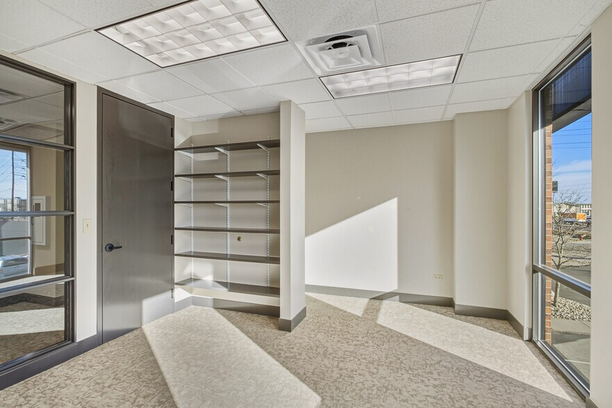 More Photos Of 5801 Logan St, Denver Research And Development For Lease