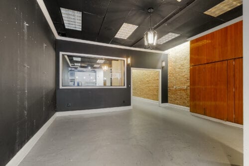 More Photos Of 213 Baronne St, New Orleans Office For Sale