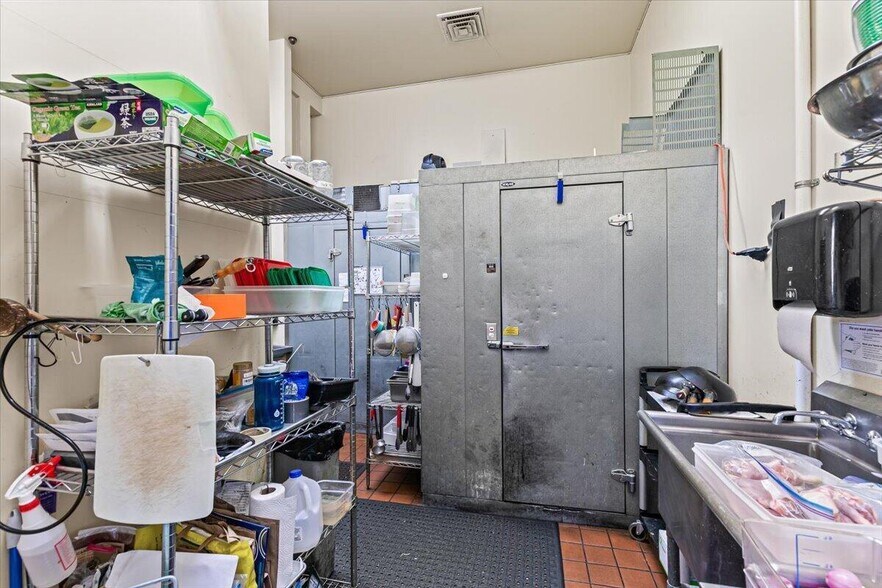 More Photos Of 145 E Main St, Ashland Restaurant For Sale