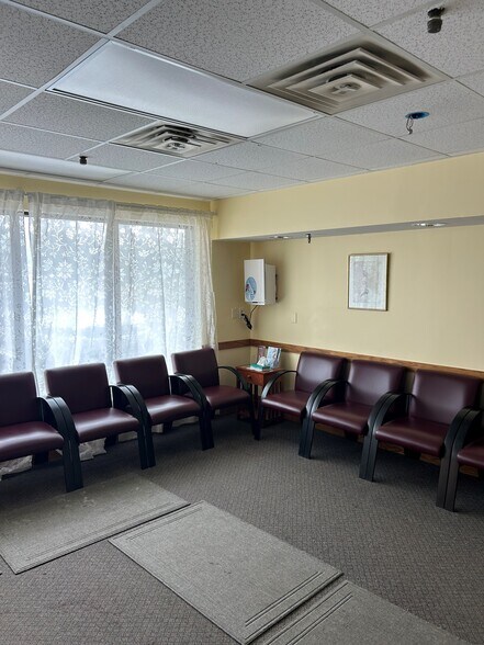More Photos Of 5844 Widewaters Pky, De Witt Medical For Sale