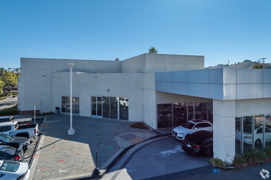 More Photos Of 28471 Marguerite Pky, Mission Viejo Auto Dealership For Sale