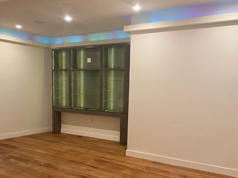 More Photos Of 8210-8214 W Sunset Blvd, West Hollywood Storefront Retail Office For Lease